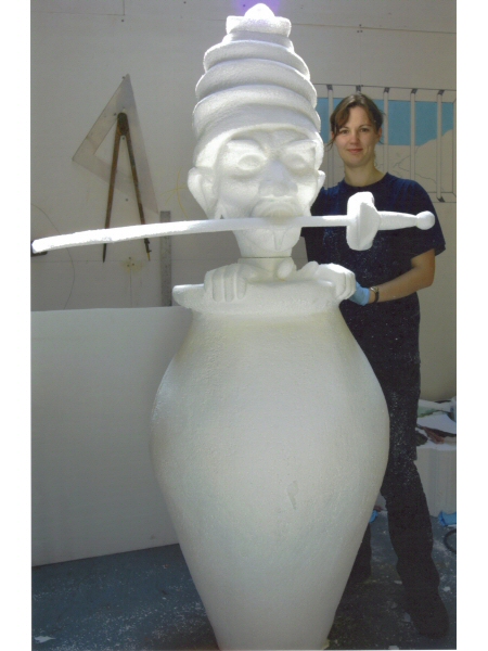 Photo - Sarah Myerscough (me) carving the thief destined for the donkey - Ali Baba 2005 - Blackpool Illuminations Gallery - &copy; Sarah Myerscough