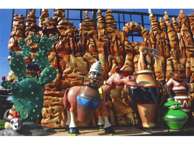 Photo - Nice detail of the cactus, donkey and thief that I created - Ali Baba 2005 - Blackpool Illuminations Gallery - &copy; Sarah Myerscough