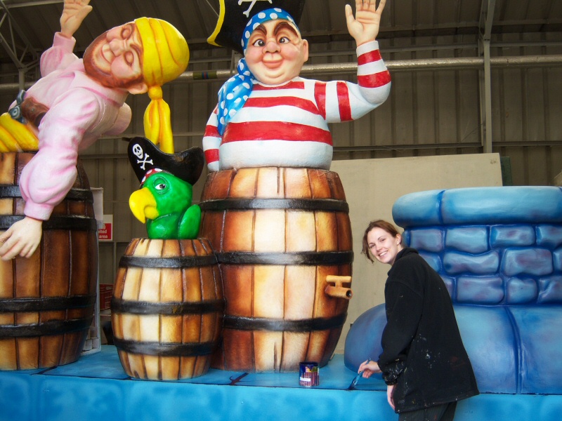 Photo - 2009 Repaint (5 of 5) - Sarah Myerscough (me) with a section of the tableau - Pirate Tableau 2006 - Blackpool Illuminations Gallery - &copy; Sarah Myerscough