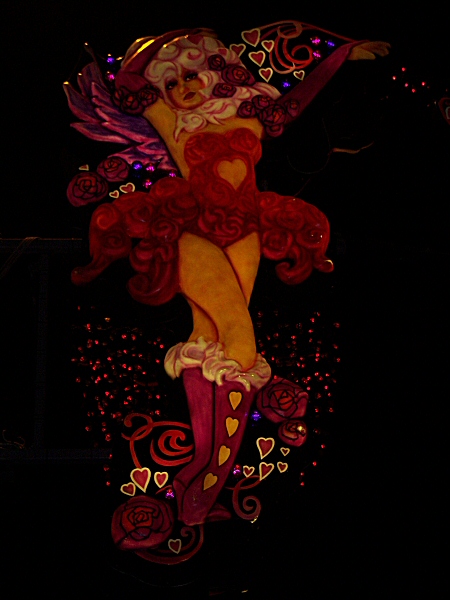 Photo - Cupide lit up during the Illuminations - Erection and Switch-On - Making of a Blackpool Illumination - &copy; Sarah Myerscough