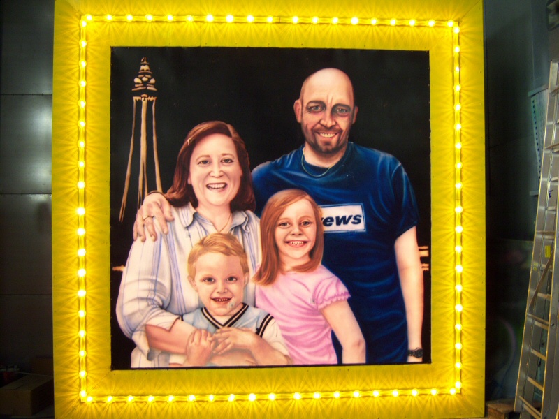 Photo - Testing the lighting on the finished product - Competition Winners 2007 - Blackpool Illuminations Gallery - © Sarah Myerscough