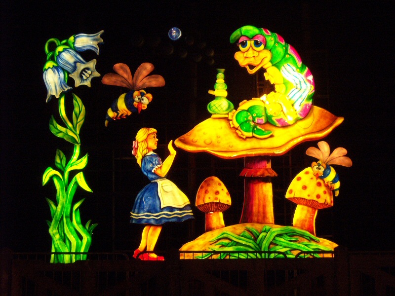 Photo - Alice in Wonderland with the Caterpillar (Lit Up) - Alice in Wonderland 2006 - Blackpool Illuminations Gallery - © Sarah Myerscough