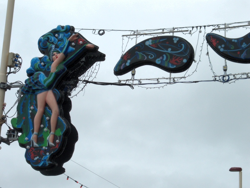 Photo - Galatie with all electrics fitted in position on Blackpool Promenade - Decodance 2007 - Blackpool Illuminations Gallery - © Sarah Myerscough