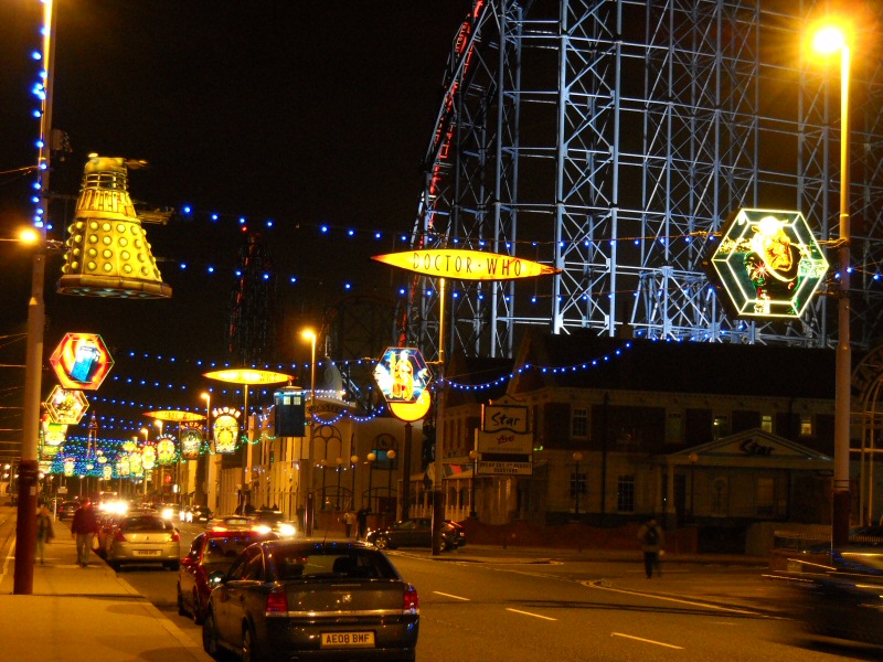 Photo - Illuminated Dr Who Section (1 of 4) - Northbound view along the promenade - Dr Who Davros 2009 - Blackpool Illuminations Gallery - © Sarah Myerscough